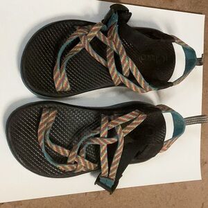 Kids Chaco Sandals-Colorful Strappy Kids Sandals Size 2